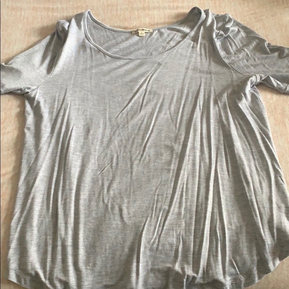 Gray t-shirt